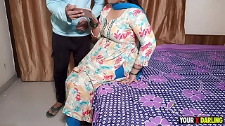 Saggi Mausi Ko Porn Video Dikha Ke Pel Diya Londe Ne Sahi Khel Gaya